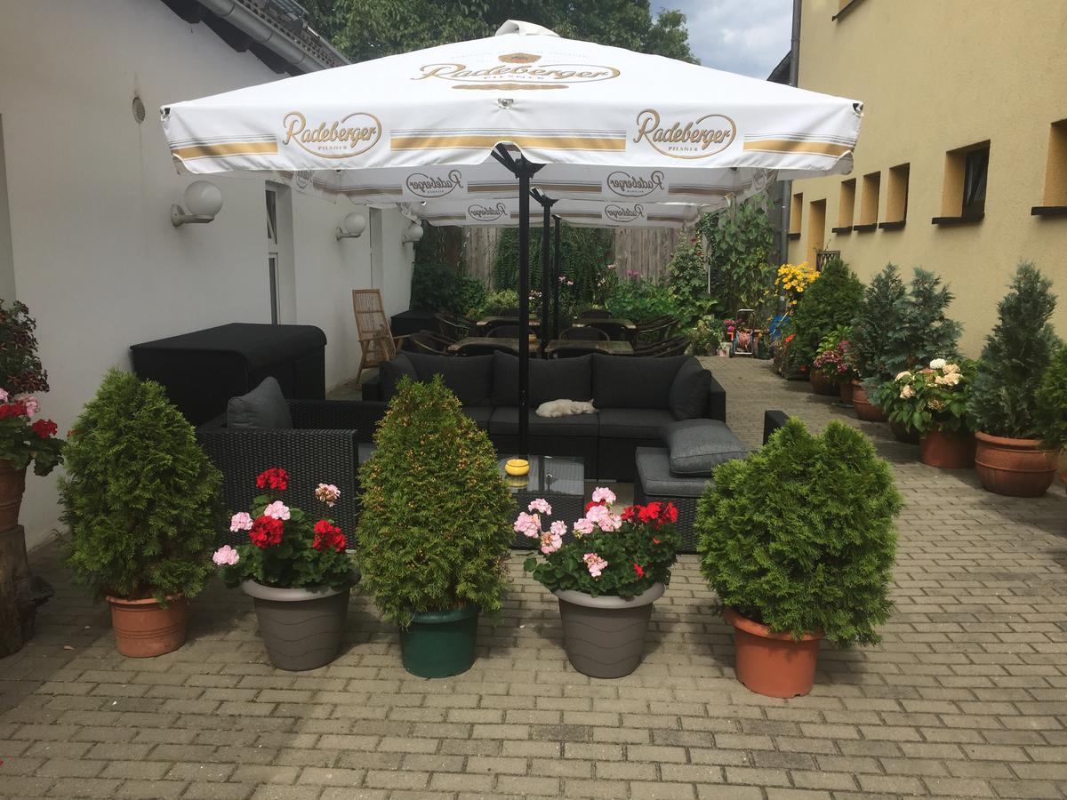 Hotel Schuetzenhaus Bruck  Экстерьер фото